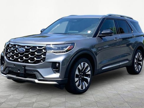 Used 2025 Ford Explorer Platinum w/ LUX Leather Package AWD/4WD image 3