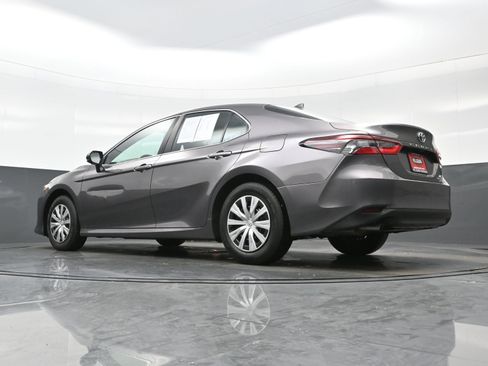 Used 2024 Toyota Camry LE FWD image 30