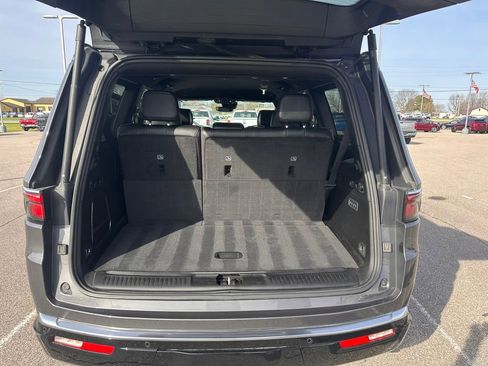 Used 2022 Jeep Wagoneer Series III w/ Convenience Group I image 21