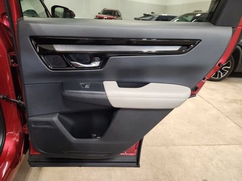 Used 2025 Honda CR-V EX-L image 30