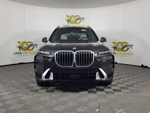 New 2026 BMW X7 xDrive40i image 2
