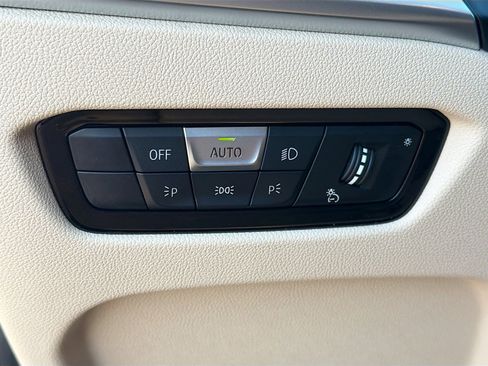 New 2026 BMW 330i Sedan w/ Premium Package image 36