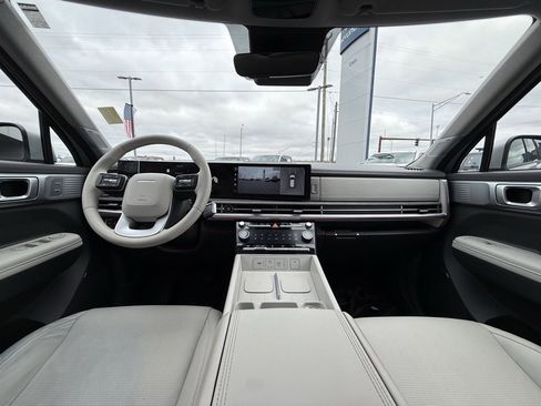 Used 2024 Hyundai Santa Fe Limited image 27