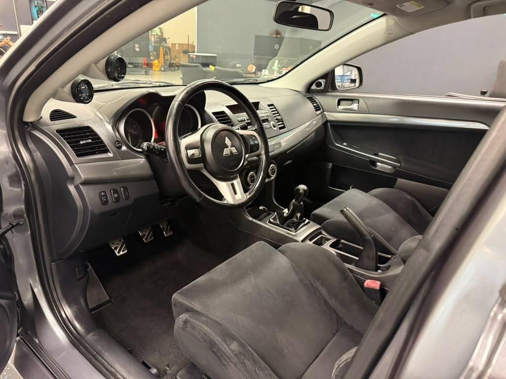 Used 2008 Mitsubishi Lancer Evolution GSR AWD/4WD image 9