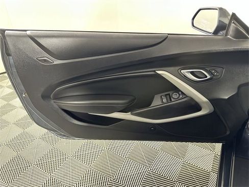 Used 2019 Chevrolet Camaro SS image 23