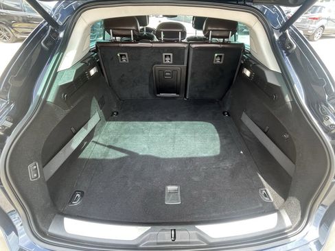 Used 2019 Maserati Levante GranLusso image 13