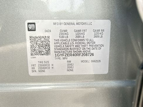 Used 2024 Cadillac XT4 Sport FWD image 2