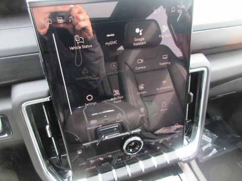 New 2026 GMC Yukon XL Denali w/ Sun & Power Step Package image 19