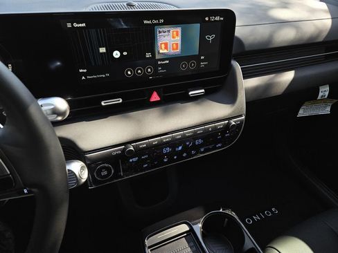 New 2026 Hyundai Ioniq 5 SEL image 22