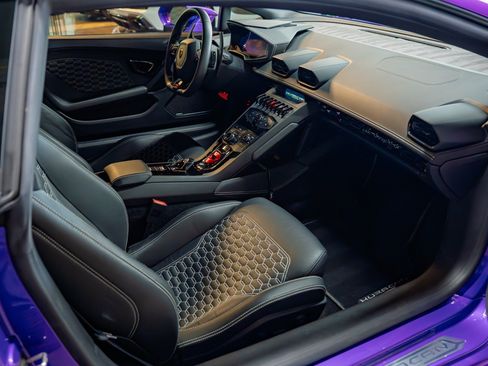Used 2018 Lamborghini Huracan LP 580-2 RWD image 10