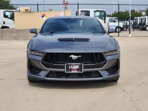Used 2025 Ford Mustang GT Premium RWD image 10