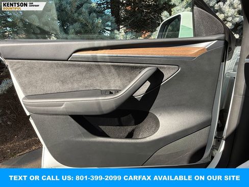 Used 2023 Tesla Model Y Long Range image 19