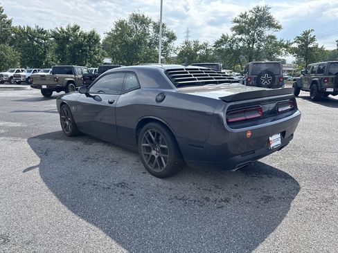 Used 2019 Dodge Challenger R/T Scat Pack w/ Plus Package RWD image 7