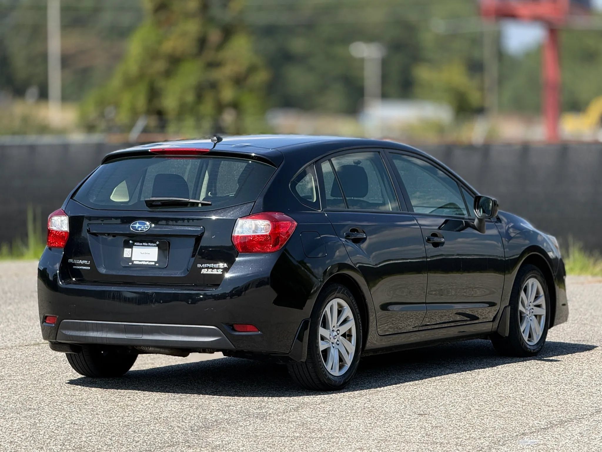 Used 2015 Subaru Impreza 2.0i Premium AWD/4WD image 9