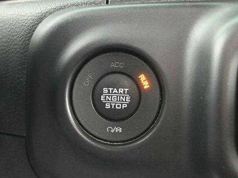 Used 2021 Jeep Wrangler Unlimited Sport AWD/4WD image 37