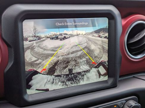 Used 2022 Jeep Gladiator Rubicon image 26