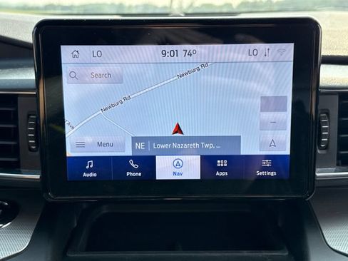 Used 2020 Ford Explorer XLT w/ Equipment Group 202A AWD/4WD image 31