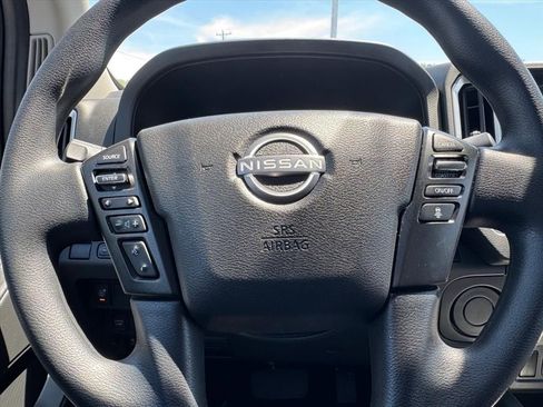 Used 2026 Nissan Frontier SV RWD image 17