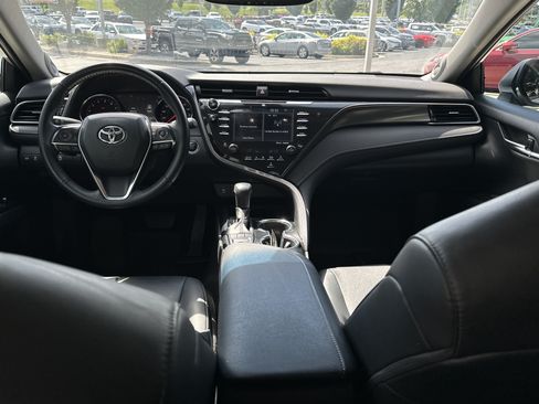 Used 2019 Toyota Camry XSE FWD image 22