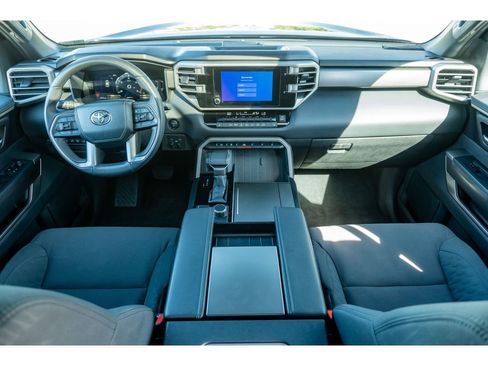 Used 2025 Toyota Sequoia SR5 AWD/4WD image 22