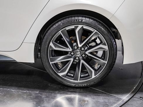 Certified 2021 Toyota Corolla SE w/ Carpet Mat Package (TMS) FWD image 11