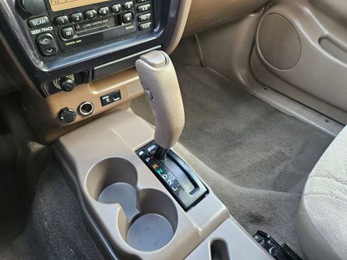 Used 2004 Toyota Tacoma PreRunner image 22