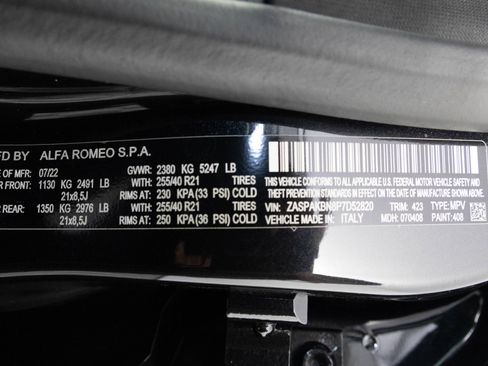 Used 2023 Alfa Romeo Stelvio Veloce AWD/4WD image 50