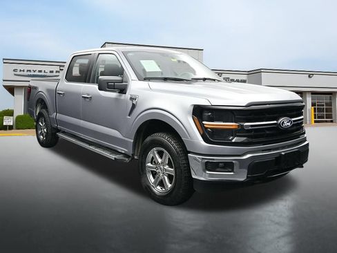Used 2025 Ford F150 XLT w/ Equipment Group 301A Standard AWD/4WD image 7