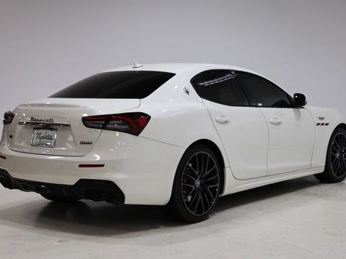 Certified 2022 Maserati Ghibli Trofeo RWD image 7