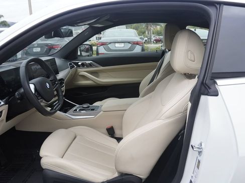Used 2025 BMW 430i Coupe w/ Premium Package RWD image 18