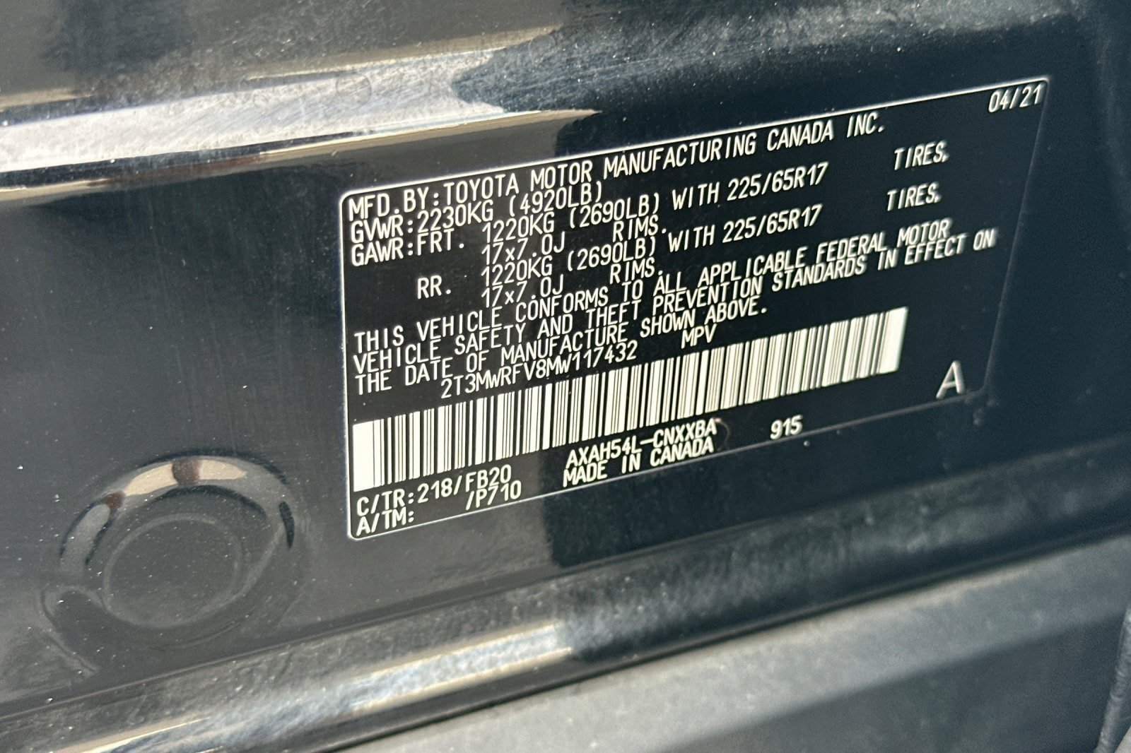Certified 2021 Toyota RAV4 LE AWD/4WD image 28