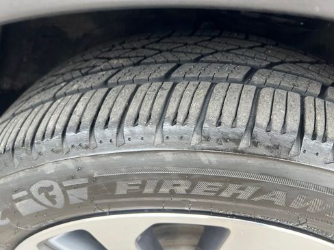 Used 2019 Buick Encore Essence FWD image 39