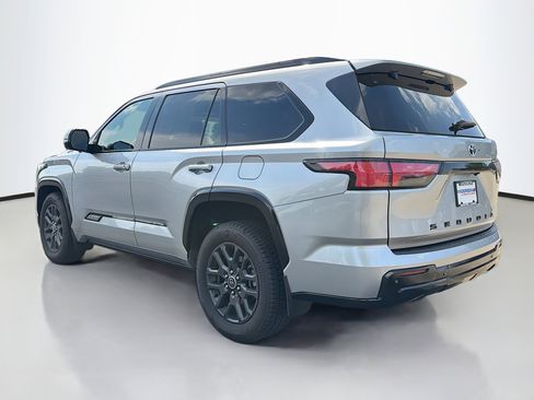Used 2023 Toyota Sequoia Platinum AWD/4WD image 14