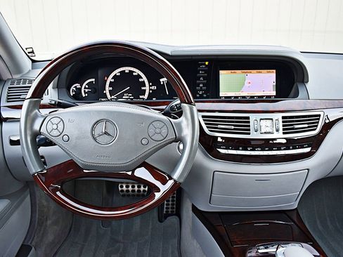 Used 2013 Mercedes-Benz S 550 image 26