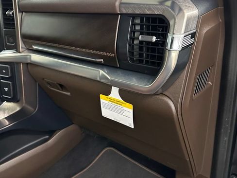Used 2025 Ford F150 King Ranch AWD/4WD image 42