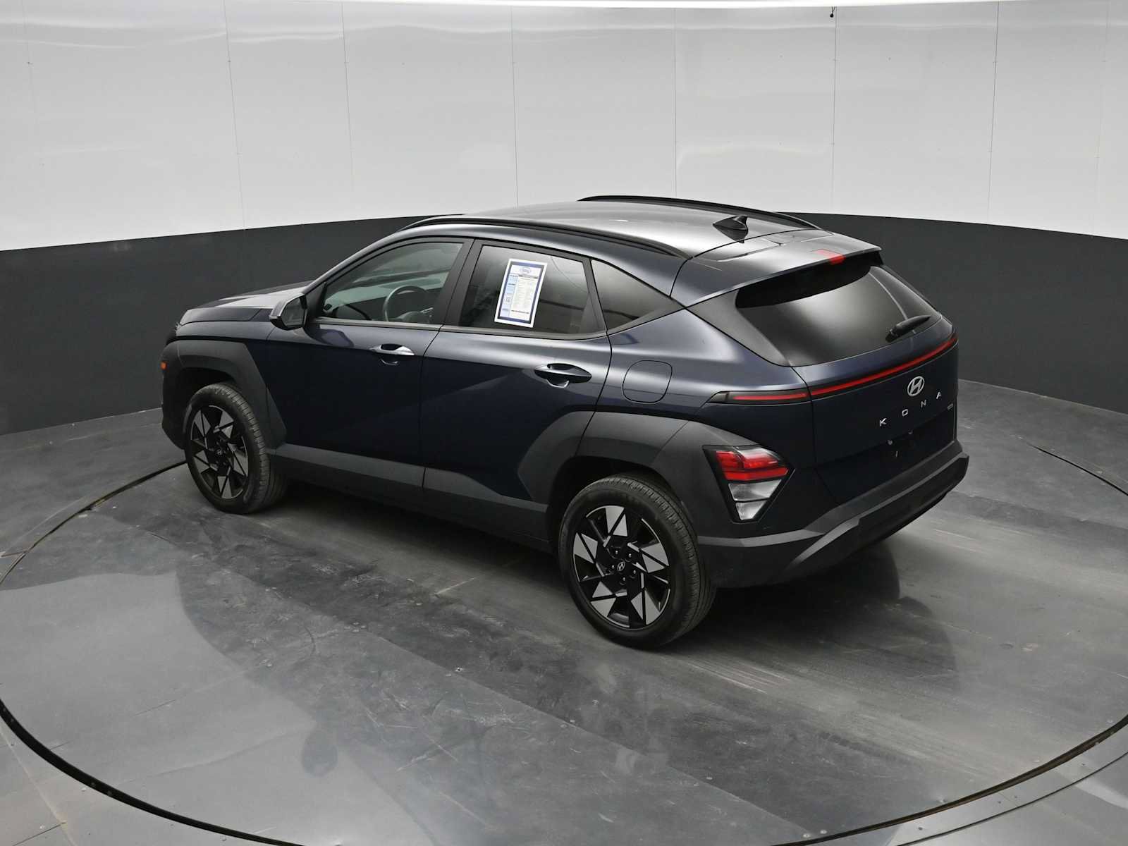 Used 2024 Hyundai Kona SEL AWD/4WD image 32