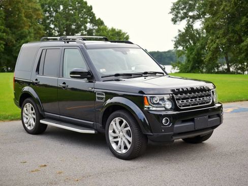Used 2016 Land Rover LR4 HSE Silver Edition AWD/4WD image 4