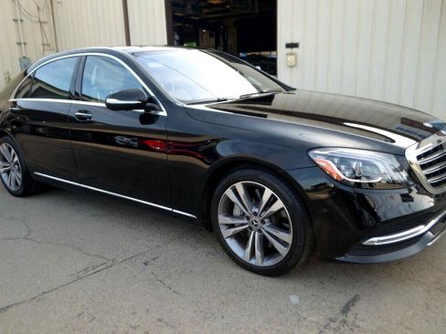 Used 2018 Mercedes-Benz S 560 Sedan image 14