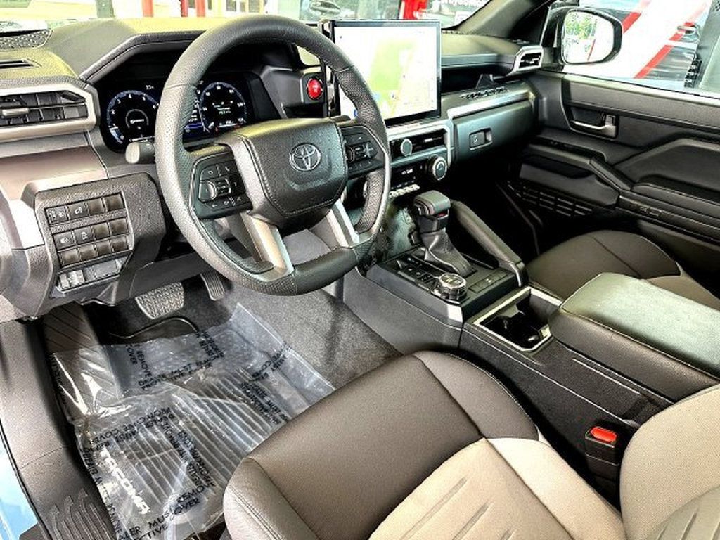Used 2026 Toyota Tacoma TRD Off-Road AWD/4WD image 13