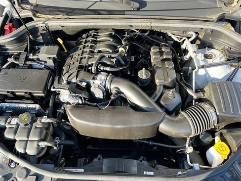 Used 2023 Dodge Durango GT image 33