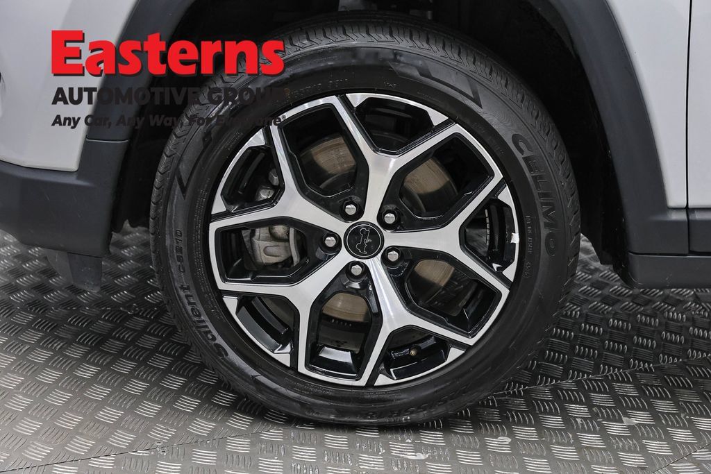 Used 2025 Jeep Compass Limited AWD/4WD image 32
