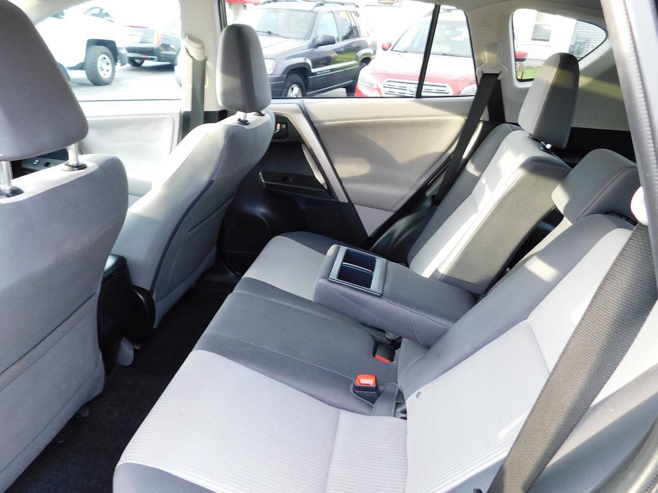 Used 2013 Toyota RAV4 XLE AWD/4WD image 22