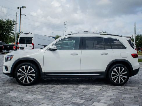 Used 2020 Mercedes-Benz GLB 250 w/ Premium Package image 4