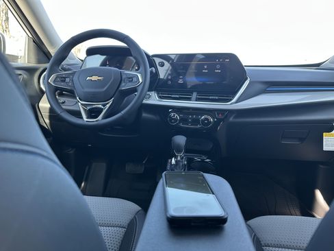 New 2026 Chevrolet Trax LT w/ Driver Confidence Package image 30