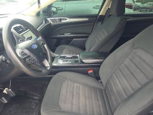 Used 2020 Ford Fusion SE AWD/4WD image 5