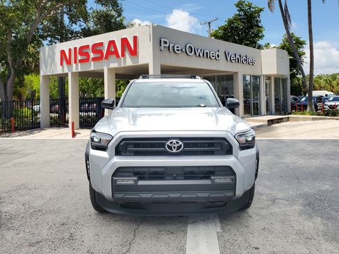 Used 2025 Toyota 4Runner SR5 image 2