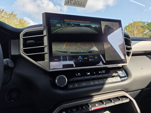 New 2026 Toyota Tundra Limited AWD/4WD image 32