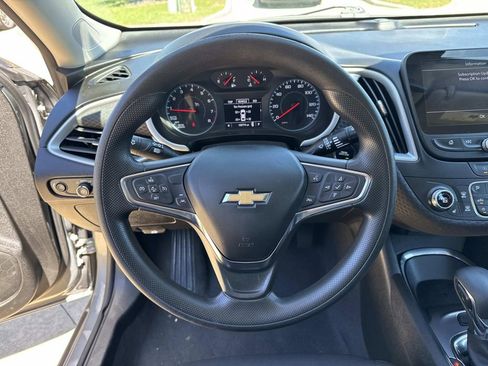 Used 2023 Chevrolet Malibu LT FWD image 24