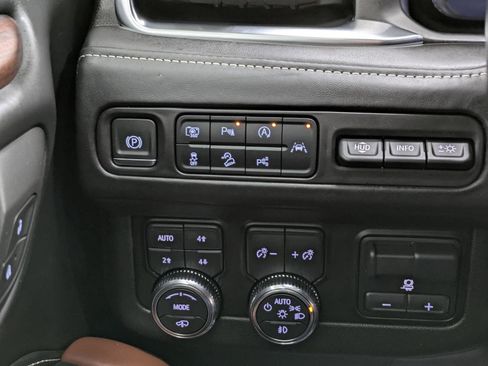 Used 2024 GMC Yukon Denali Ultimate image 33