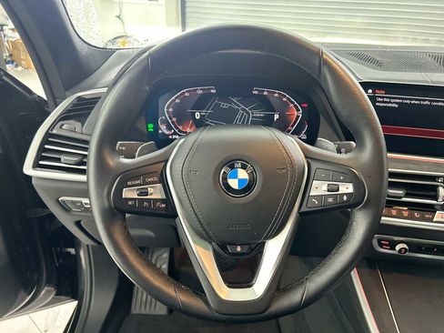 Used 2023 BMW X5 xDrive40i w/ Premium Package image 11